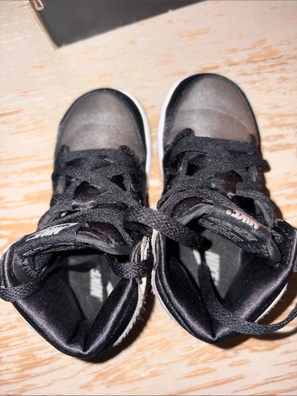 Nike worn sz